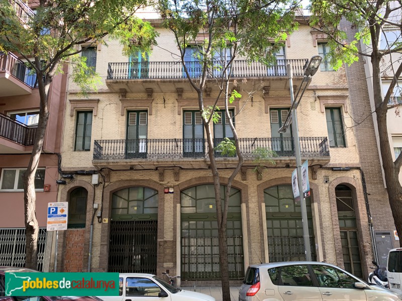 Barcelona - Carrer Gran de Sant Andreu, 52 (Foto: Albert Esteves, 2019) Barcelona - Carrer Gran de Sant Andreu, 52