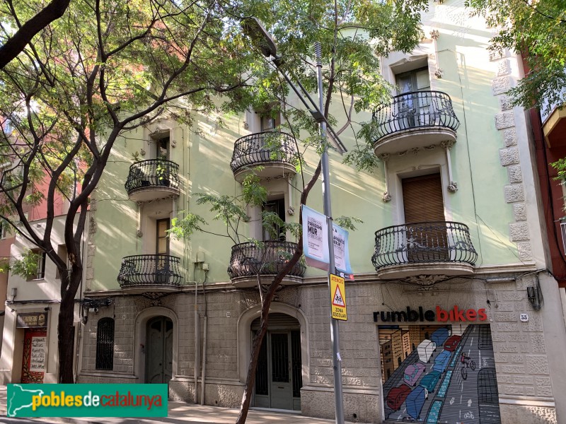 Barcelona - Carrer Gran de Sant Andreu, 31-33 (Foto: Albert Esteves, 2019) Barcelona - Carrer Gran de Sant Andreu, 31-33