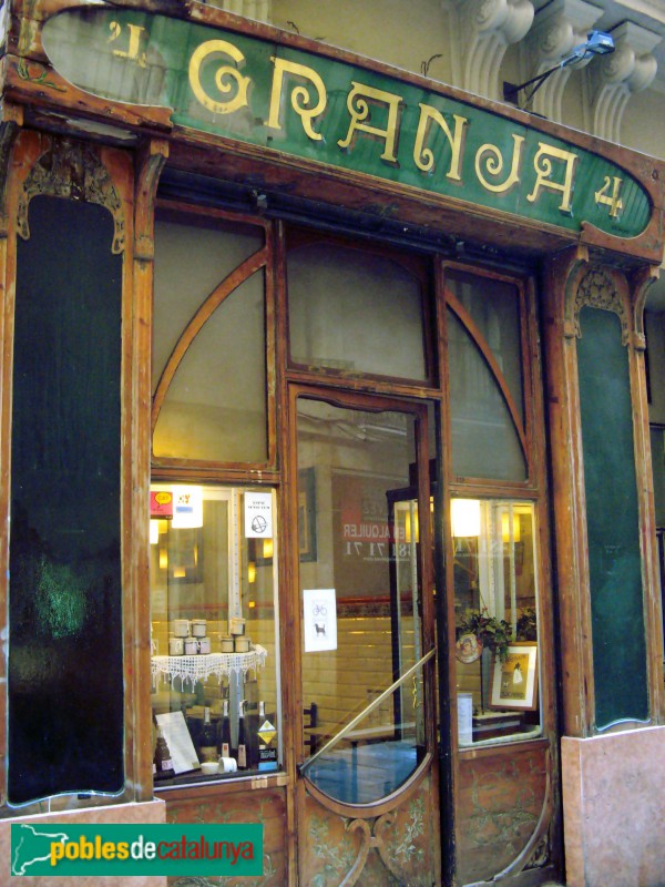 Barcelona - Botigues carrer Banys Nous (Foto: Albert Esteves, 2007) Barcelona - Botigues carrer Banys Nous