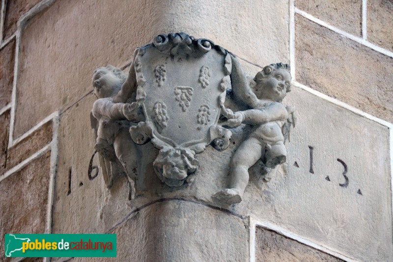 Barcelona - Casa de la Congregació de la Puríssima Sang (Plaça del Pi, 1)