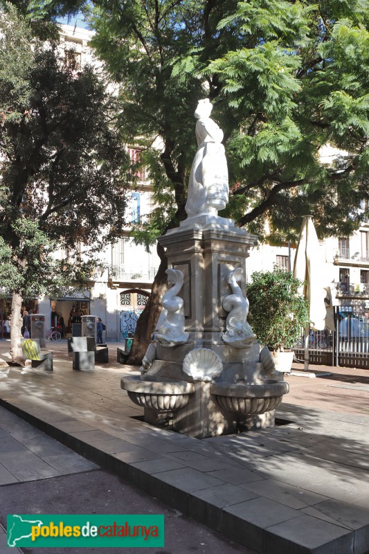 Barcelona - Font de la maja madrilenya (plaça Vila de Madrid)