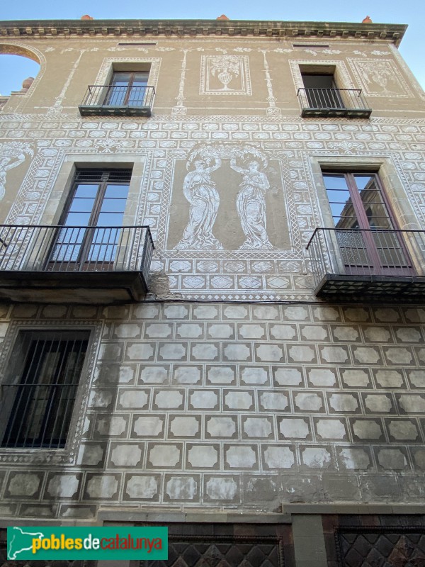 Barcelona - Casa dels Canonges del carrer Pietat