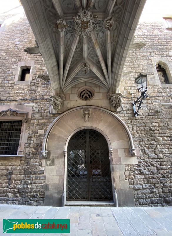 Barcelona - Pont del carrer del Bisbe