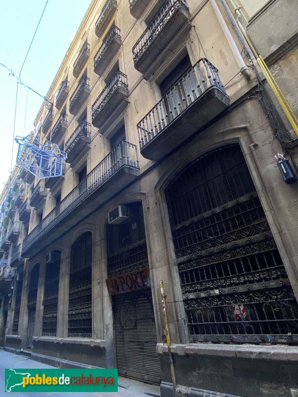 Barcelona - Passeig Colom, 11, façana Mercè 20-24