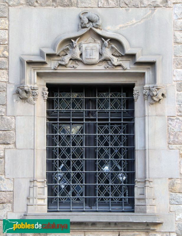 Barcelona - Casa dels Canonges de la plaça de la Pietat