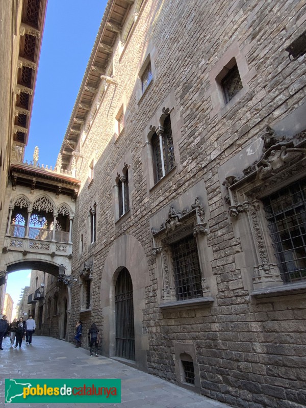 Barcelona - Casa dels Canonges del carrer del Bisbe