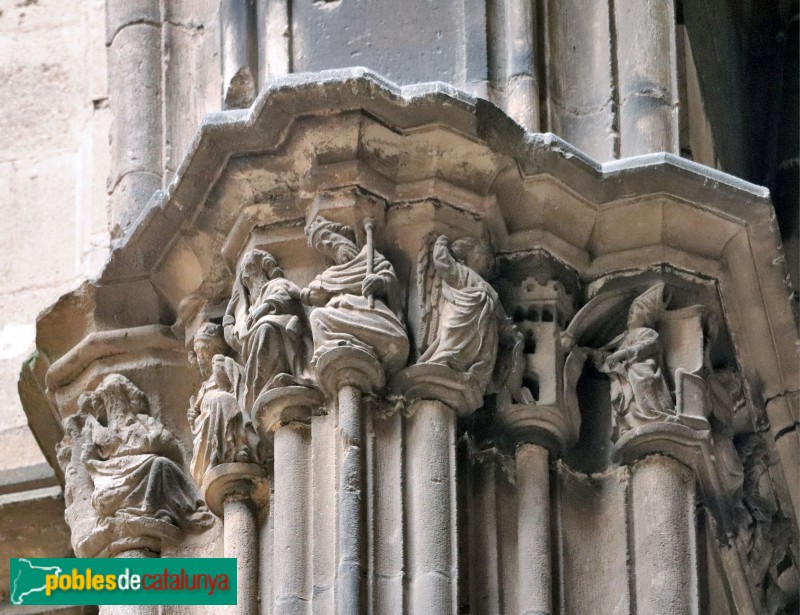 Barcelona - Catedral. Capitells del claustre