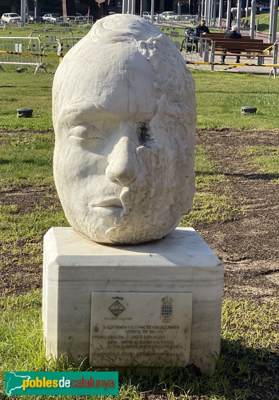 Esplugues de Llobregat - Escultura Entre el sueño y el deseo