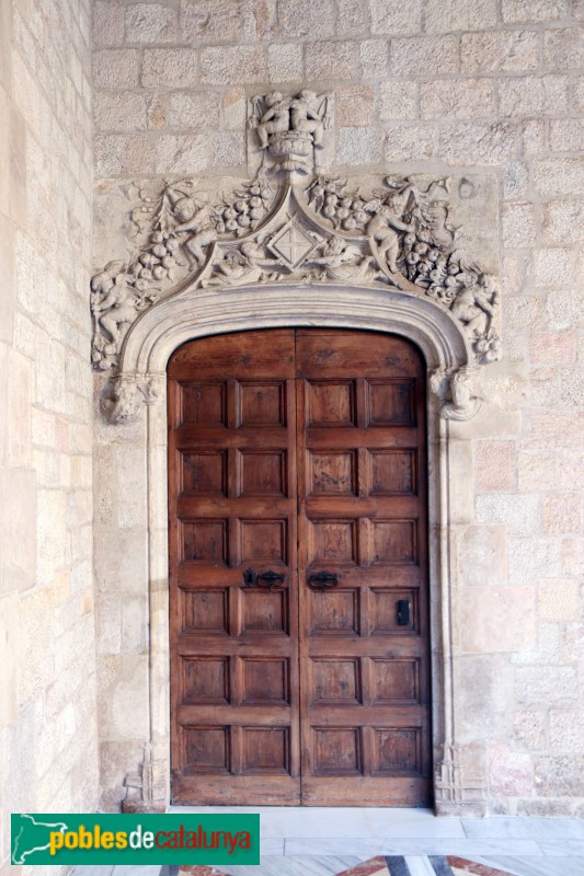 Barcelona - Palau de la Generalitat. Porta de la Cambra Daurada