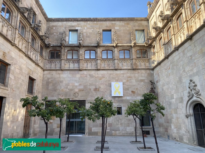 Barcelona - Palau de la Generalitat. Pati dels Tarongers