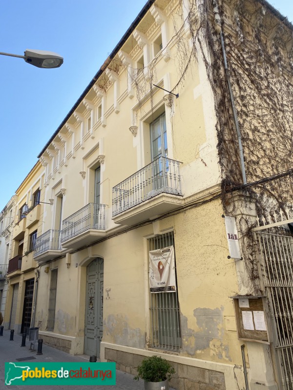 Esparreguera - Casa del carrer Cavallers, 20