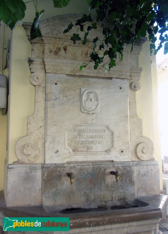 Cubelles - Font del carrer Major