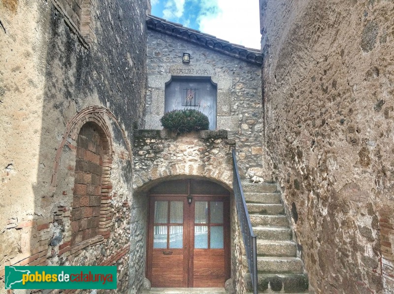 La Jonquera - Carrer Vell, casa de la Posta Real