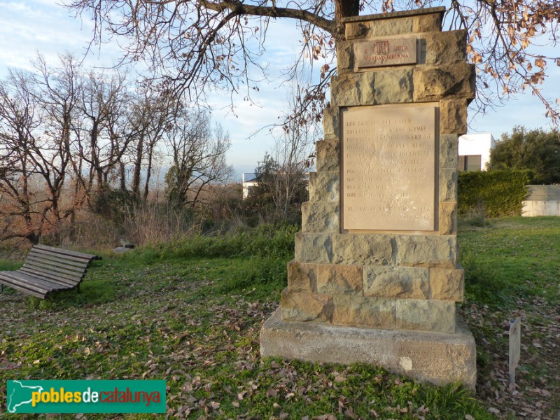 Folgueroles - Ruta verdagueriana. Monòlit a prop de la Creu del Francès