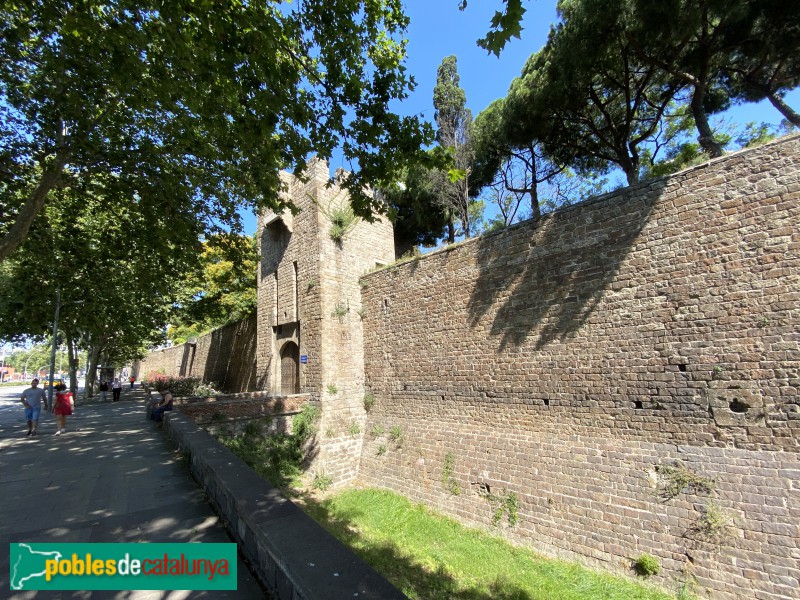 Barcelona - Muralla del segle XIV