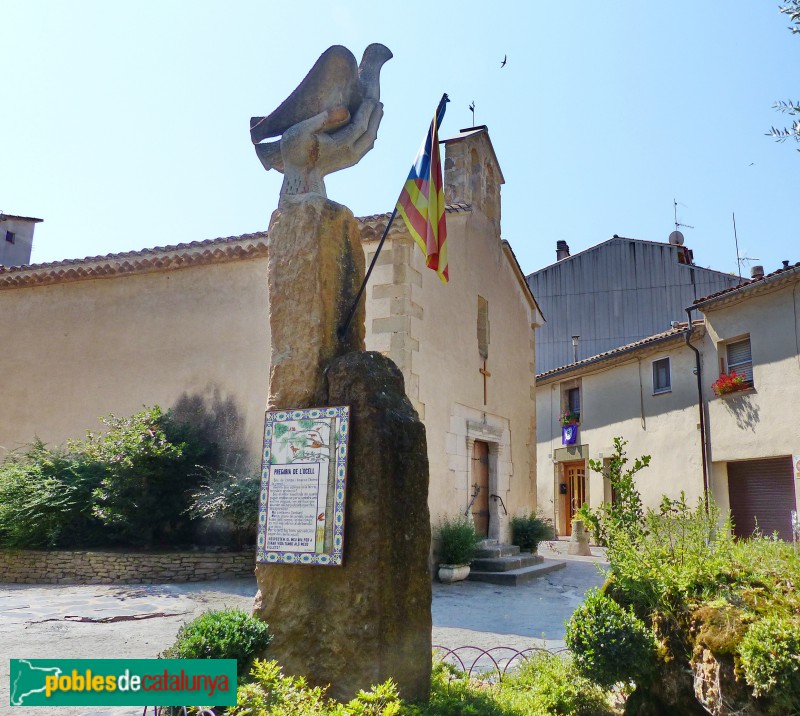 Taradell - Escultura <i>Exaltació a la Vida i a la Pau</i> (Foto: Graciel·la Vidal, 2017) Taradell - Escultura <i>Exaltació a la Vida i a la Pau</i>