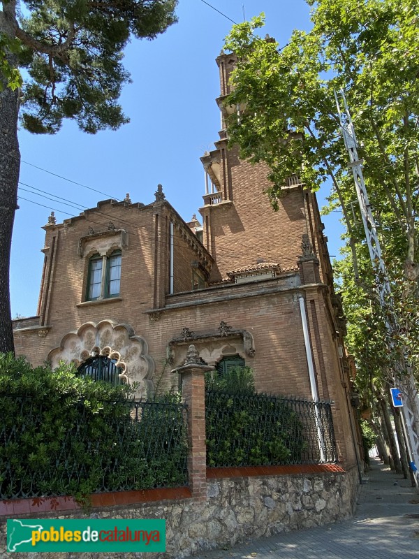 Barcelona - Casa Fornells, Av. Tibidabo, 37