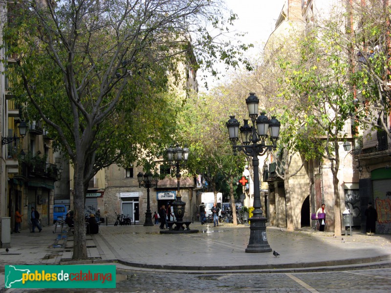 Barcelona - Plaça de Sant Agustí Vell (Foto: Albert Esteves, 2006) Barcelona - Plaça de Sant Agustí Vell