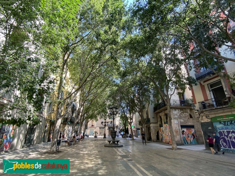 Barcelona - Plaça de Sant Agustí Vell (Foto: Albert Esteves, 2020) Barcelona - Plaça de Sant Agustí Vell