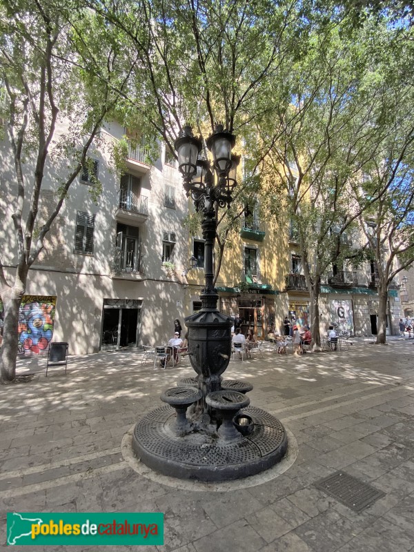 Barcelona - Plaça de Sant Agustí Vell (Foto: Albert Esteves, 2020) Barcelona - Plaça de Sant Agustí Vell