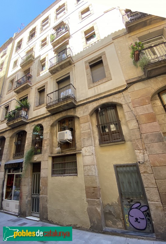 Barcelona - Carrer d'en Cortines, 15 (Foto: Albert Esteves, 2020) Barcelona - Carrer d'en Cortines, 15