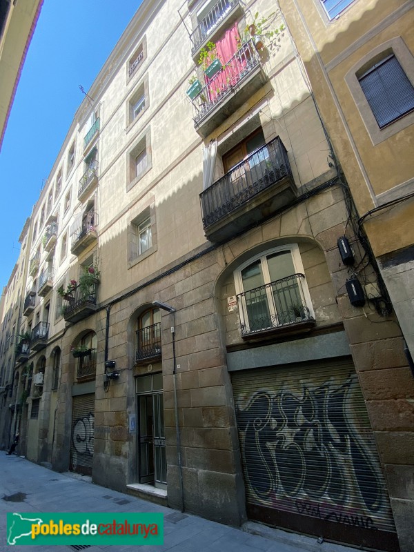 Barcelona - Carrer d'en Cortines, 15 (Foto: Albert Esteves, 2020) Barcelona - Carrer d'en Cortines, 15