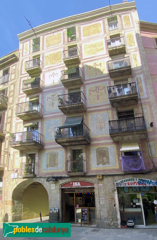 Barcelona - Carrer Carders, 43 (Foto: Albert Esteves, 2020) Barcelona - Carrer Carders, 43