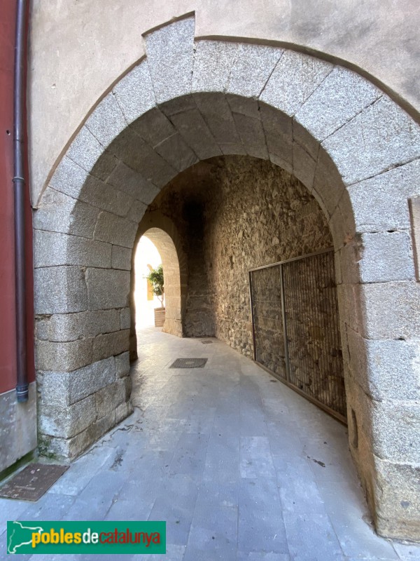 Calonge - Palau del castell (Foto: Albert Esteves, 2020) Calonge - Palau del castell