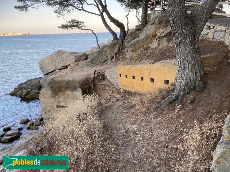 Sant Antoni de Calonge - Búnquer de la Torre Valentina (Foto: Albert Esteves, 2020) Sant Antoni de Calonge - Búnquer de la Torre Valentina
