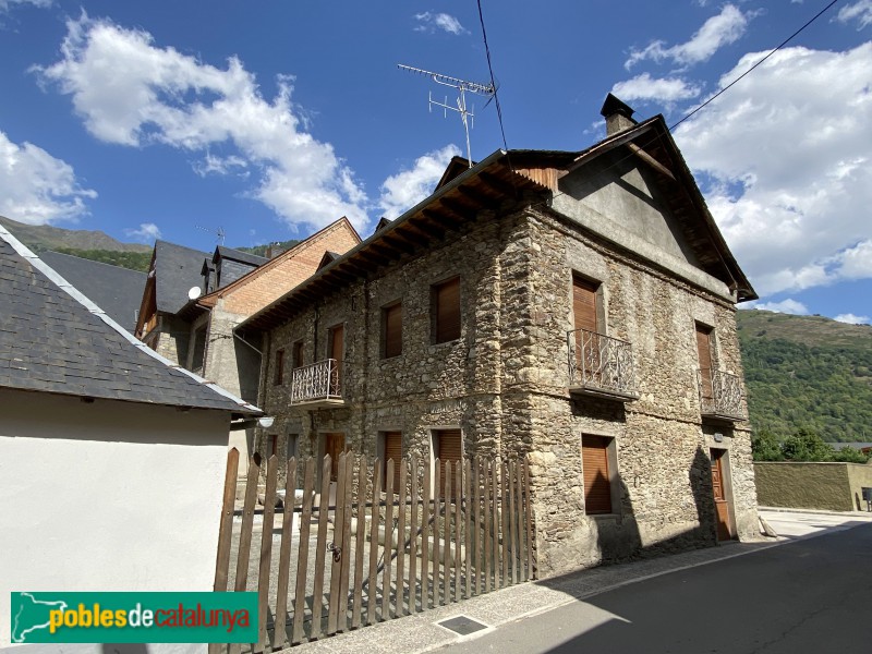 Les - Carrer dera Carrèra. Ço des de Montaya