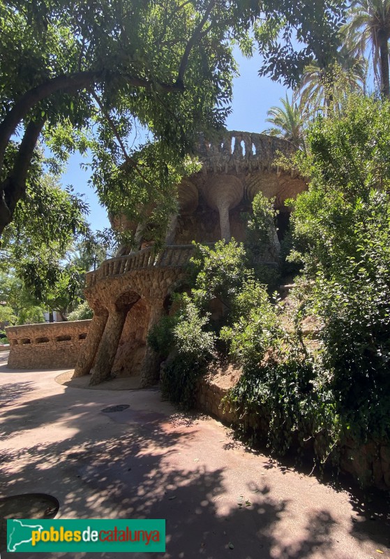 Barcelona - Park Güell. Viaductes i terrasses