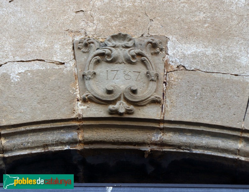 Cervià de les Garrigues - Cal Mateuet. Llinda del balcó