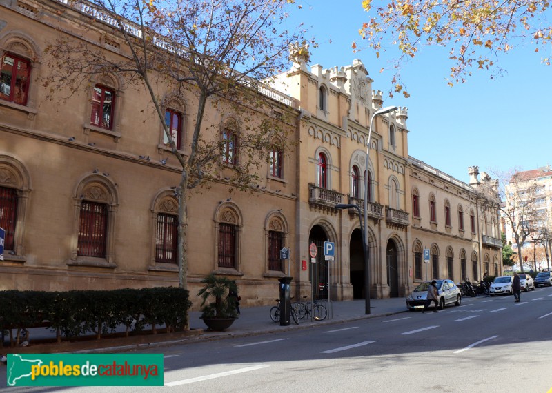 Barcelona - Casernes de Girona. Façana carrer Lepant