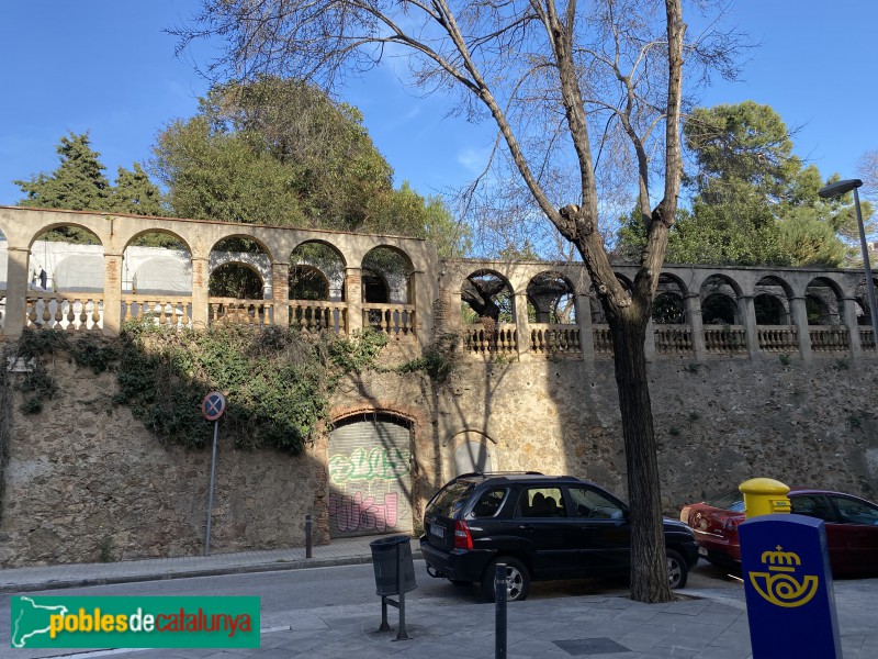 Barcelona - Arcades del carrer Horta