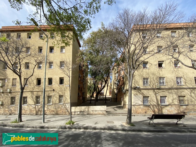 Barcelona - Habitatges de l'Obra Sindical del Hogar (Trinitat)