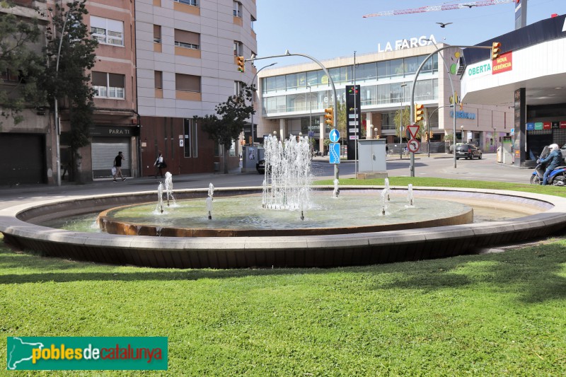 L'Hospitalet de Llobregat - Font de la plaça Clavé