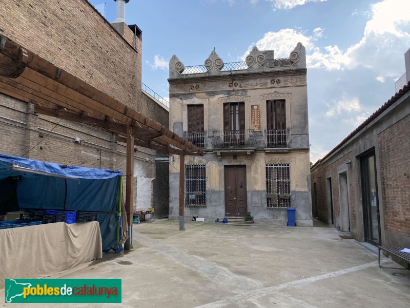 Sant Feliu de Llobregat - Casa Josep Aguadé