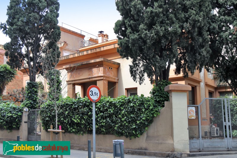 L'Hospitalet de Llobregat - Casa Sanfeliu (Foto: Albert Esteves, 2021) L'Hospitalet de Llobregat - Casa Sanfeliu