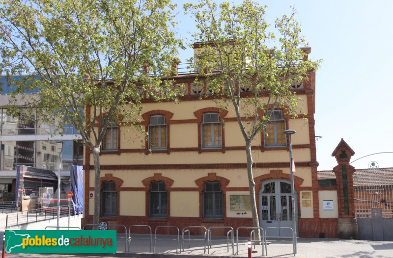 L'Hospitalet de Llobregat - Can Vilumara. Casa del director (Foto: Albert Esteves, 2021) L'Hospitalet de Llobregat - Can Vilumara. Casa del director