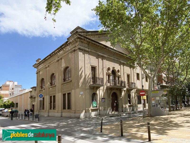 L'Hospitalet de Llobregat - Centre Catòlic (Foto: Albert Esteves, 2021) L'Hospitalet de Llobregat - Centre Catòlic