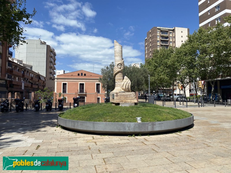 L'Hospitalet de Llobregat - Monument a Rafael Casanova (Foto: Albert Esteves, 2021) L'Hospitalet de Llobregat - Monument a Rafael Casanova
