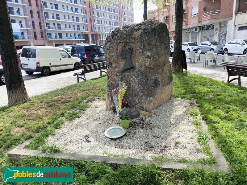 L'Hospitalet de Llobregat - Monument a la Mare de Déu de Montserrat