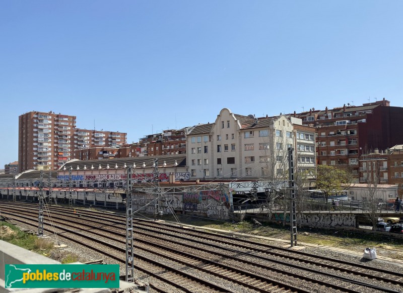 l'Hospitalet de Llobregat - Cotxeres del metro. Bloc modern