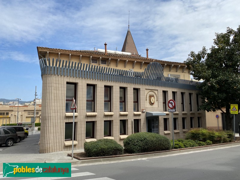 Sant Vicenç dels Horts - Ajuntament. Façana posterior