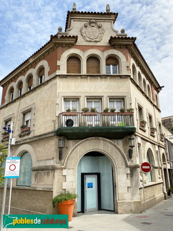 Sant Vicenç dels Horts - Edifici de la Caixa de Pensions