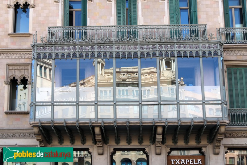 Barcelona - Casa Bosch Alsina (Plaça Catalunya, 8)