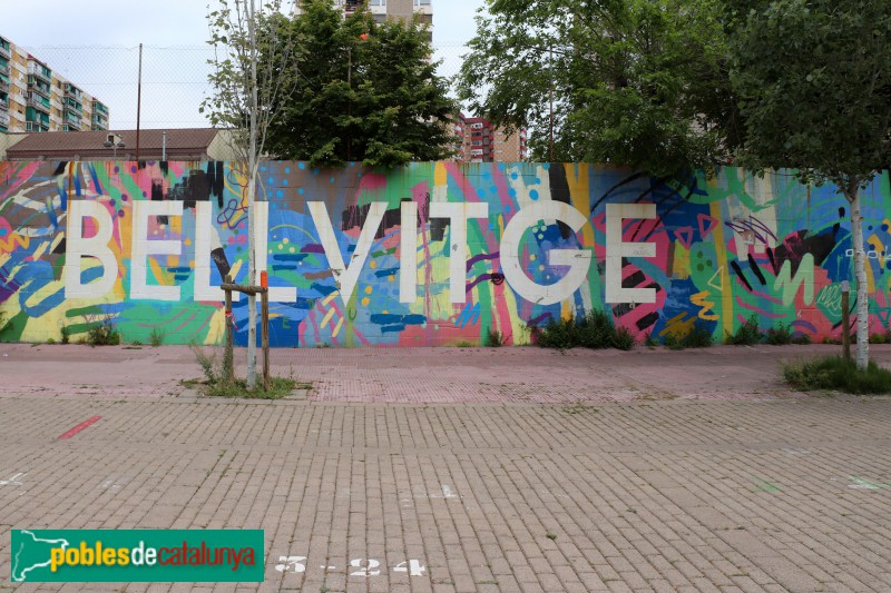L'Hospitalet de Llobregat - Mural de l'Institut de Bellvitge (Foto: Albert Esteves, 2021) L'Hospitalet de Llobregat - Mural de l'Institut de Bellvitge