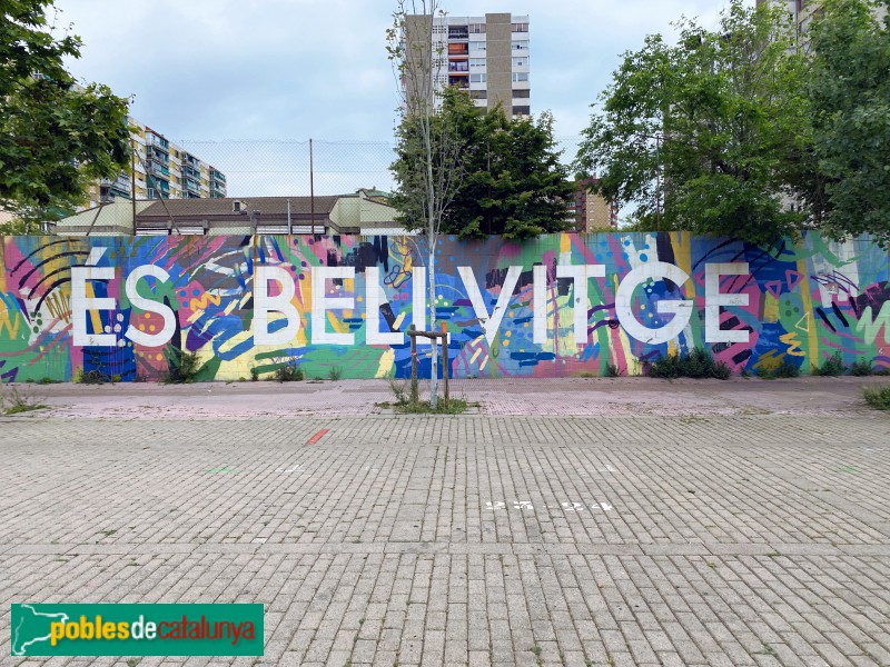 L'Hospitalet de Llobregat - Mural de l'Institut de Bellvitge (Foto: Albert Esteves, 2021) L'Hospitalet de Llobregat - Mural de l'Institut de Bellvitge