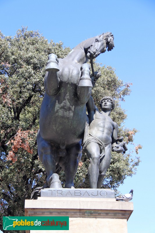 Barcelona - Escultura <i>Treball</i> (Llucià Oslé)