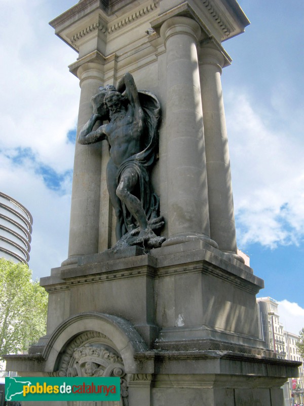 Barcelona - Escultura <i>Hèrcules</i> (Antoni Parera)